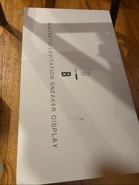 Magnetic Levitation Sneaker Display - White by.. missing piece